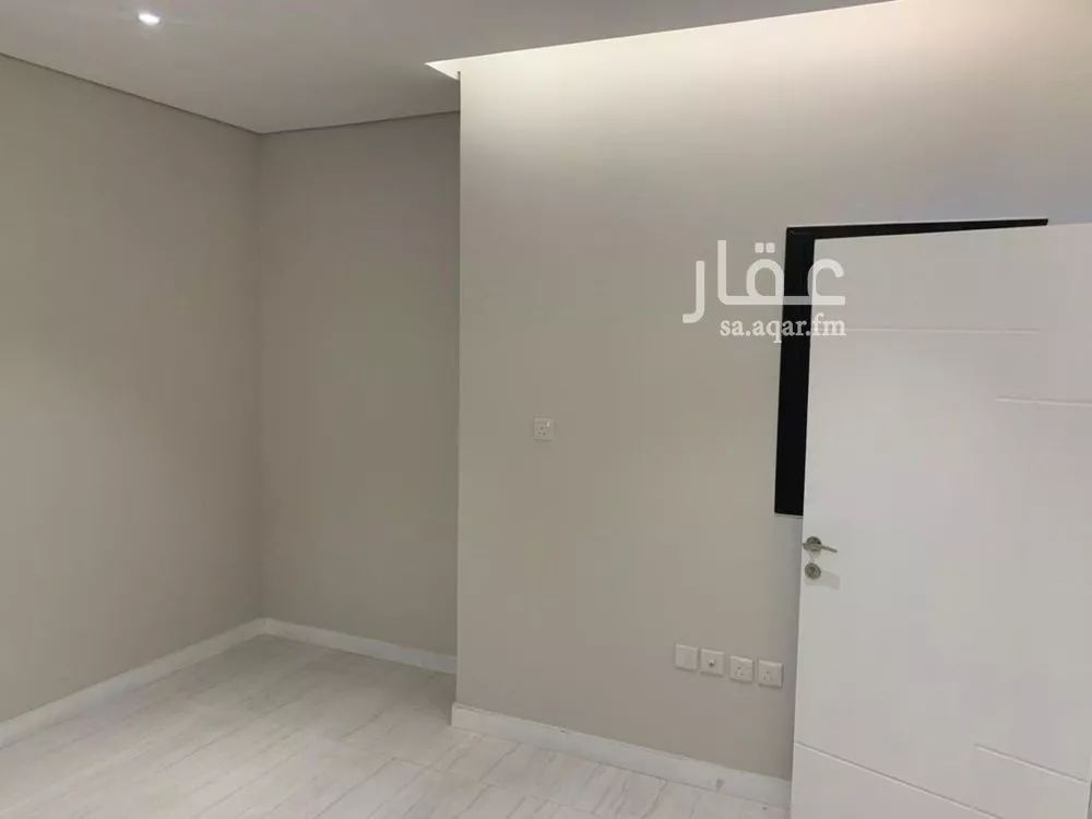 3 bedroom floor in Dhahrat Namar 3