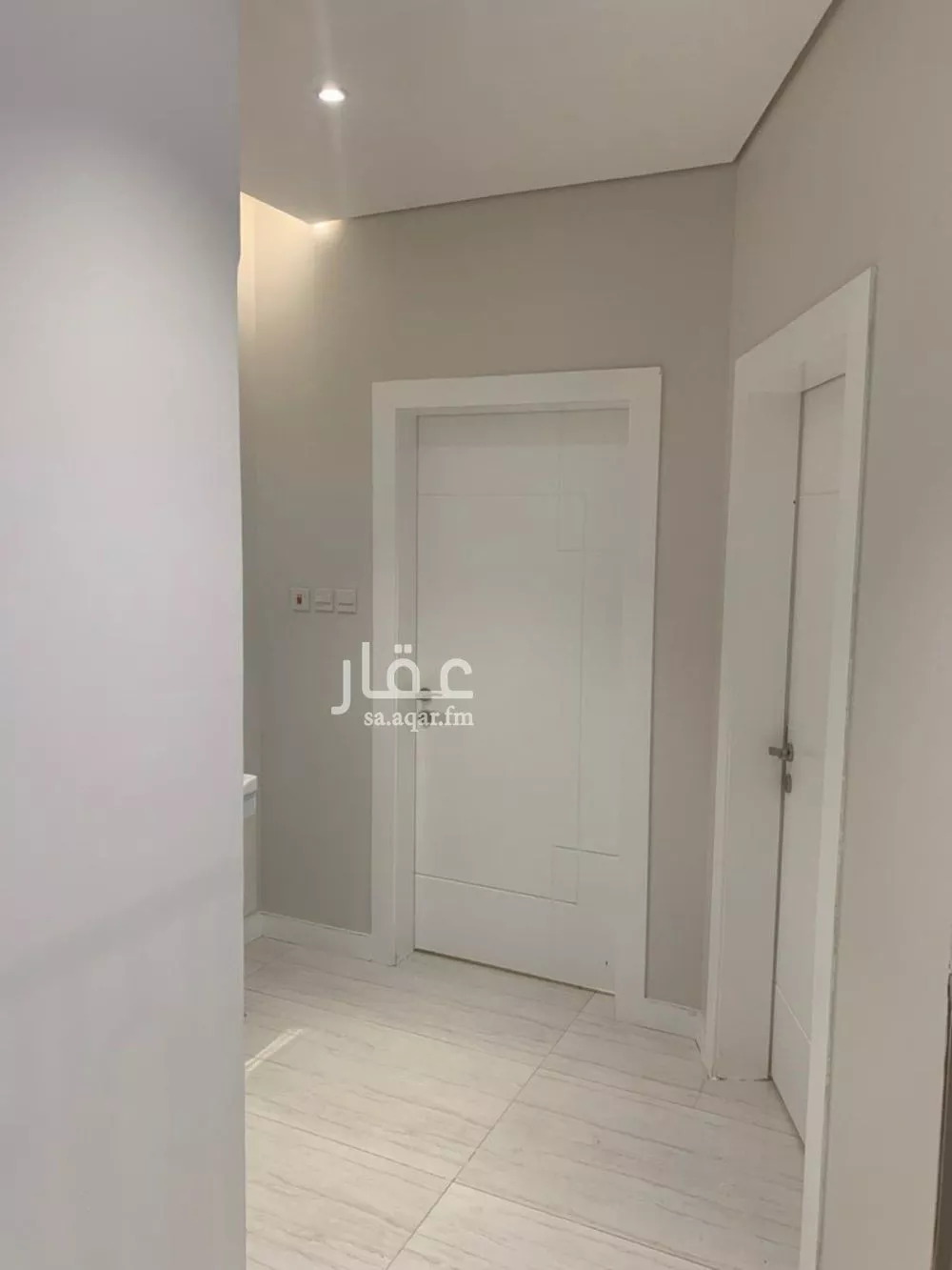 3 bedroom floor in Dhahrat Namar 1