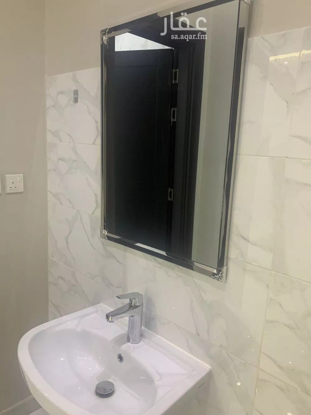 3 bedroom floor in Al Falah 1