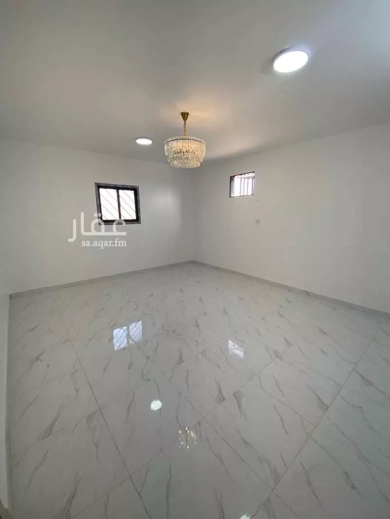 دور 5 غرف في السعادة 1