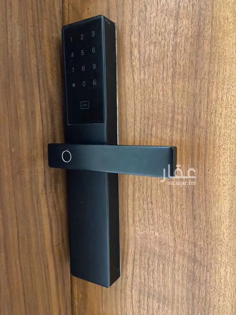 شقة 4 غرف في الحمرا 3