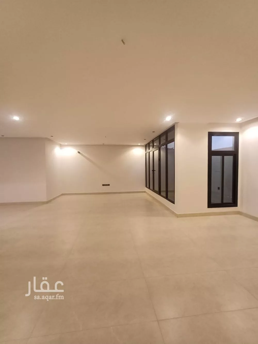 فيلا 9 غرف في الفروسية 2