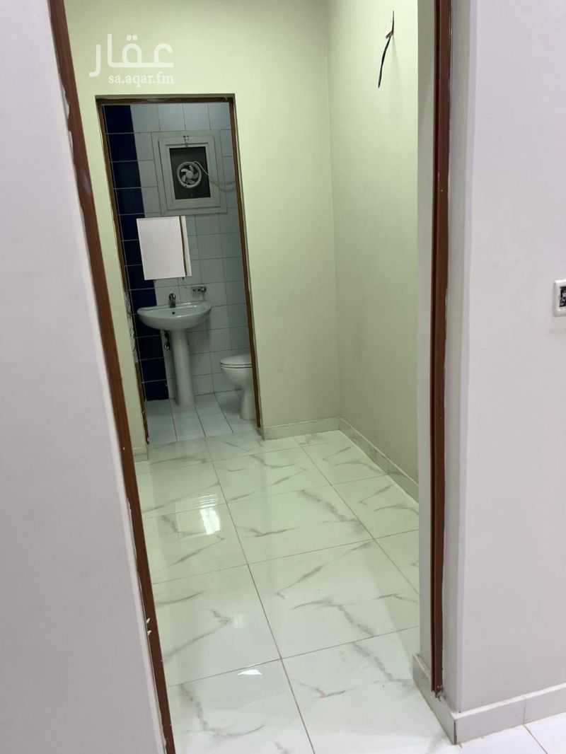5 bedroom villa in Al Qairawan 11