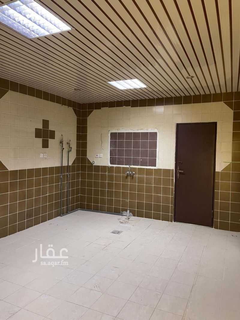 6 bedroom villa in Ishbiliyah, Riyadh 15