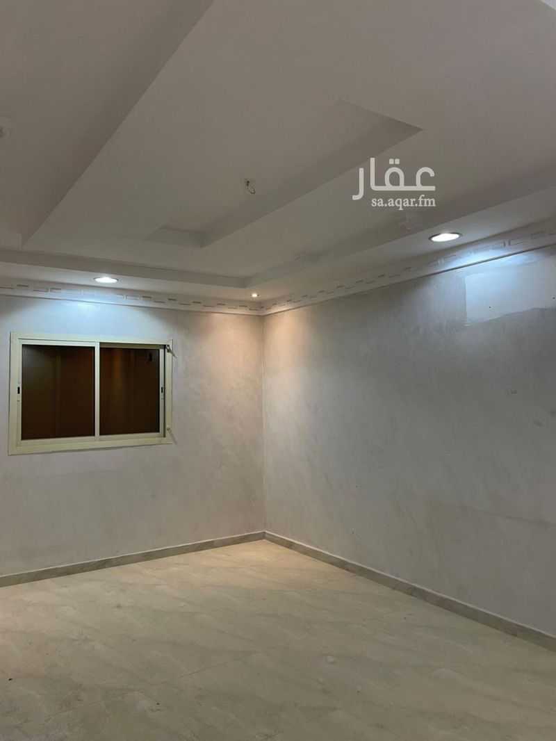6 bedroom villa in Ishbiliyah, Riyadh 10
