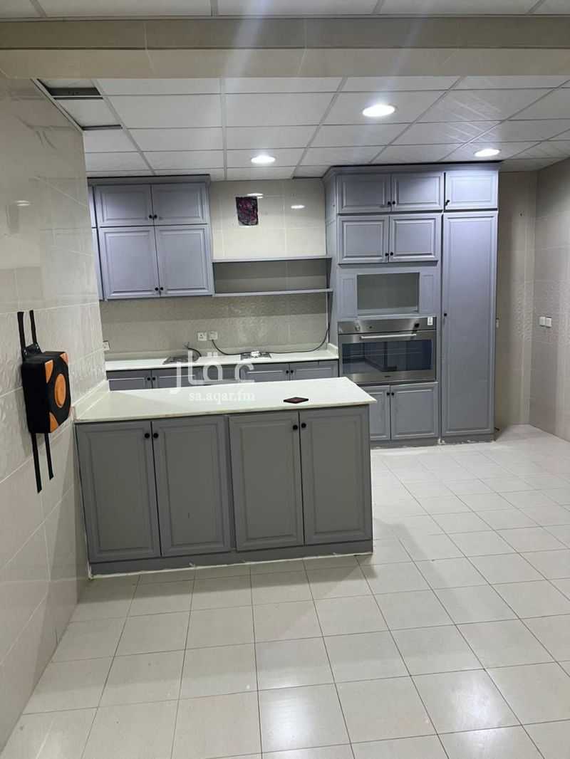5 bedroom villa in Al Qairawan 7