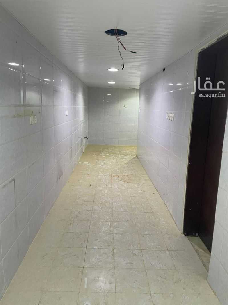 6 bedroom villa in Ishbiliyah, Riyadh 13