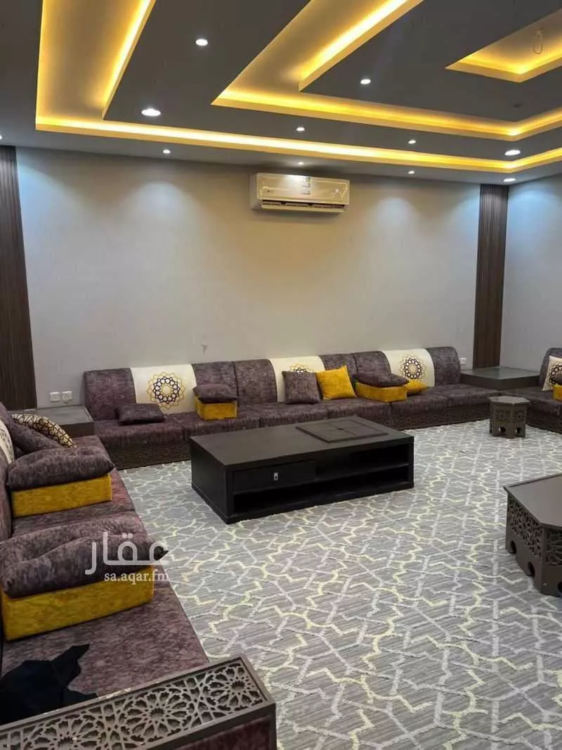 5 bedroom villa in Al Qairawan 4