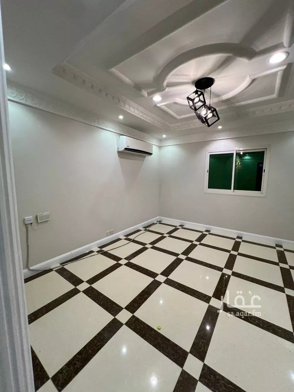 شقة 4 غرف في السعادة 2