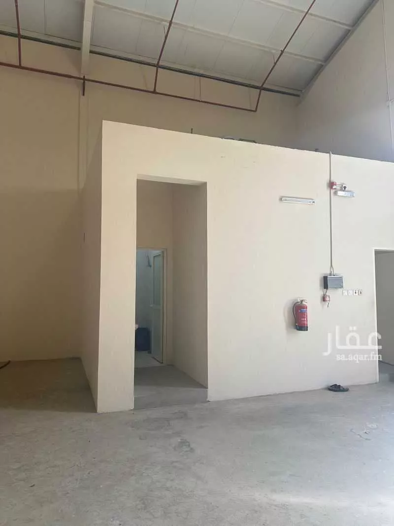 warehouse in Al Mishal, Riyadh 5
