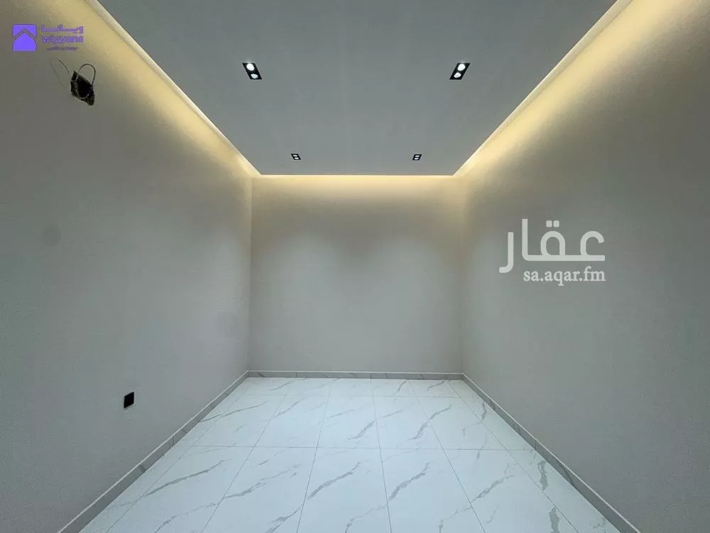 3 bedroom floor in Al Janadriyah 5