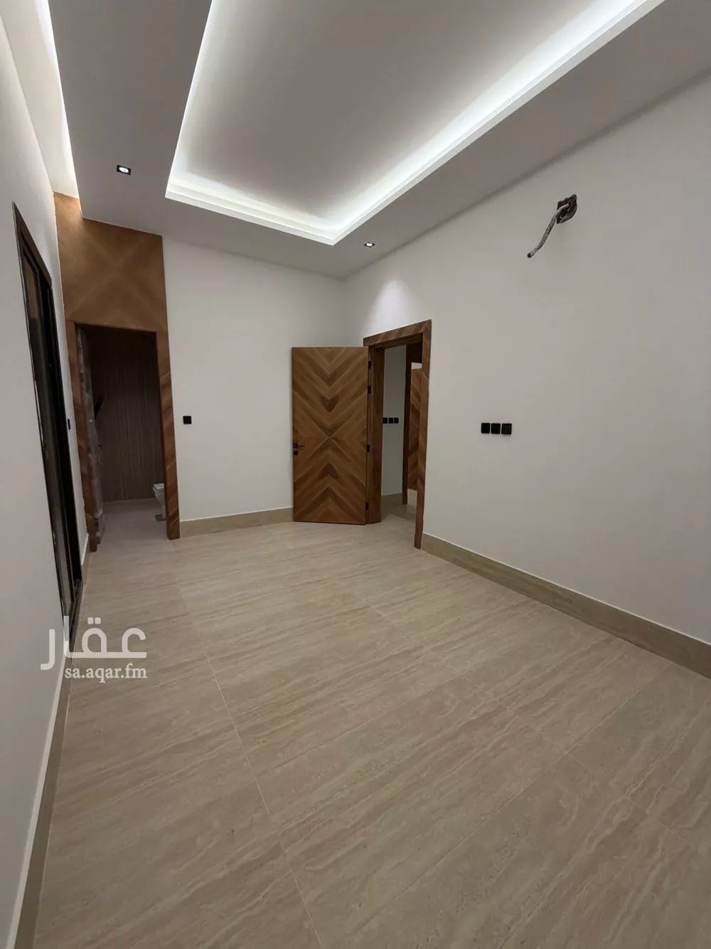 فيلا 6 غرف في المهدية 5