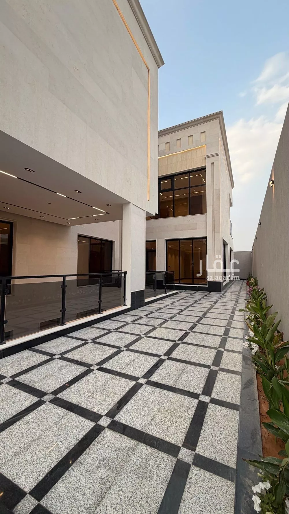 فيلا 6 غرف في المهدية 5