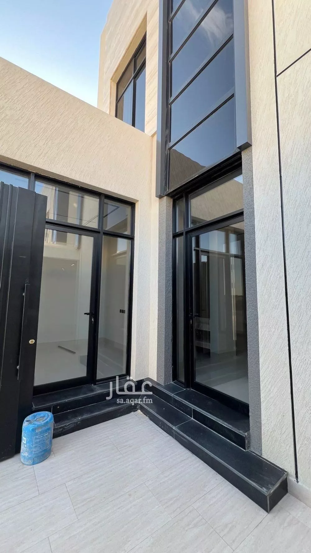 فيلا 6 غرف في المهدية 5