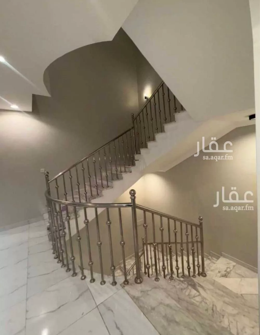 فيلا 6 غرف في اللؤلؤ 3