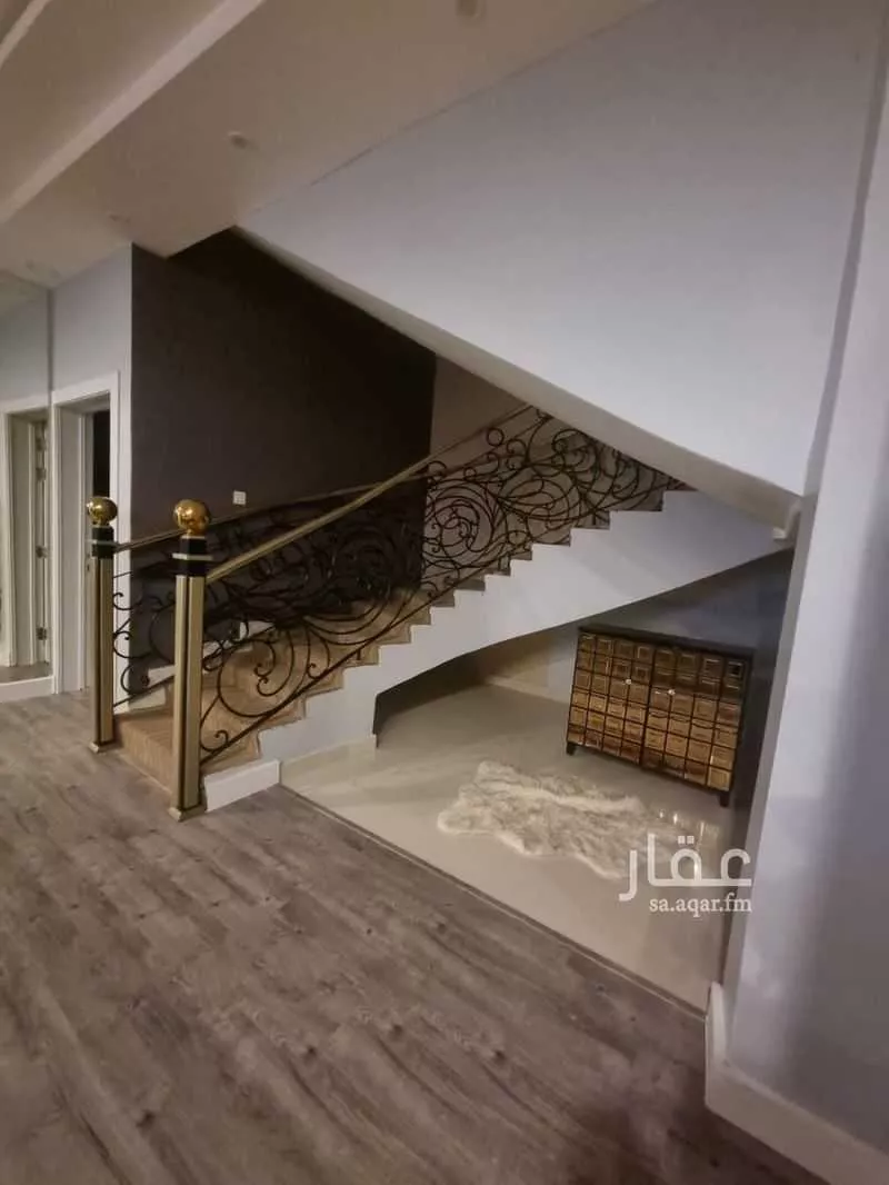 أرض 332 م² في العارض 4