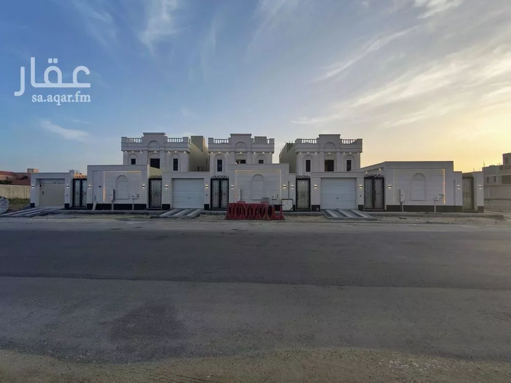 فيلا 6 غرف في العقيق 3