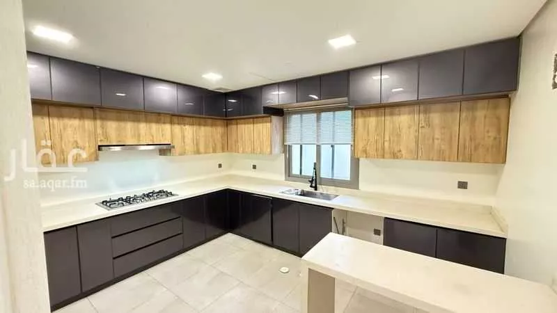 فيلا 5 غرف في النرجس 4