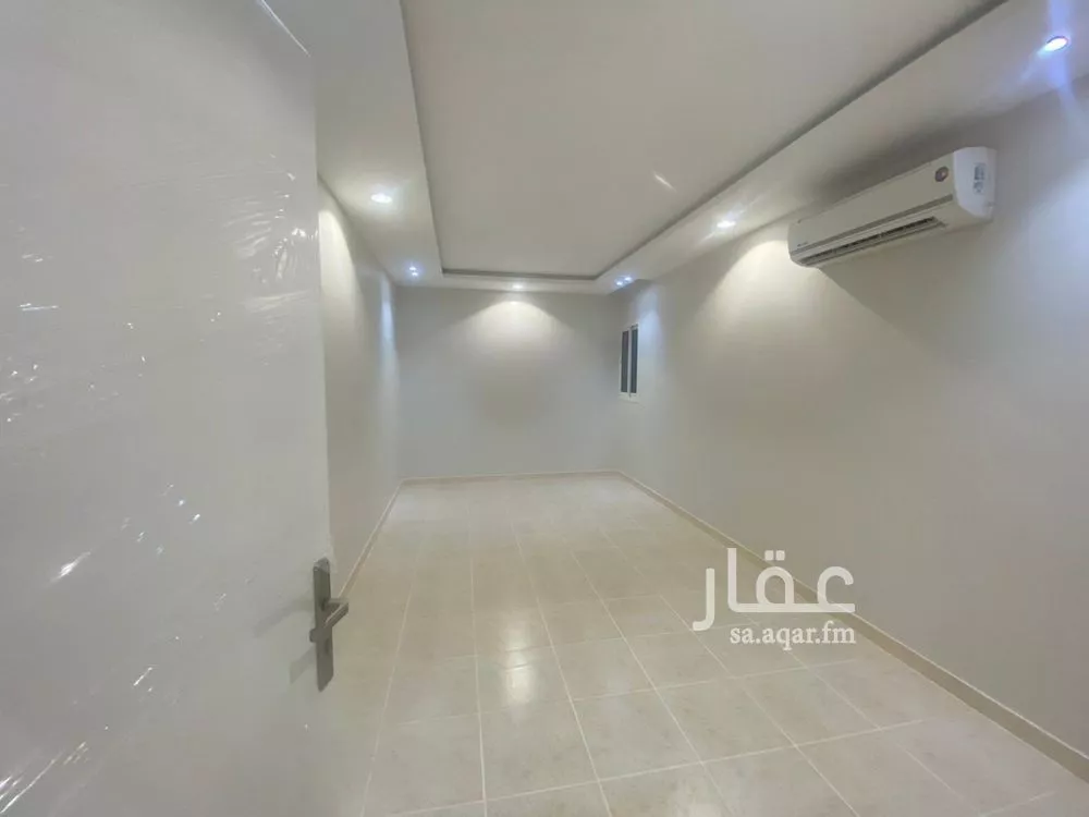 4 bedroom apartment in Al Sahafah, Riyadh 7