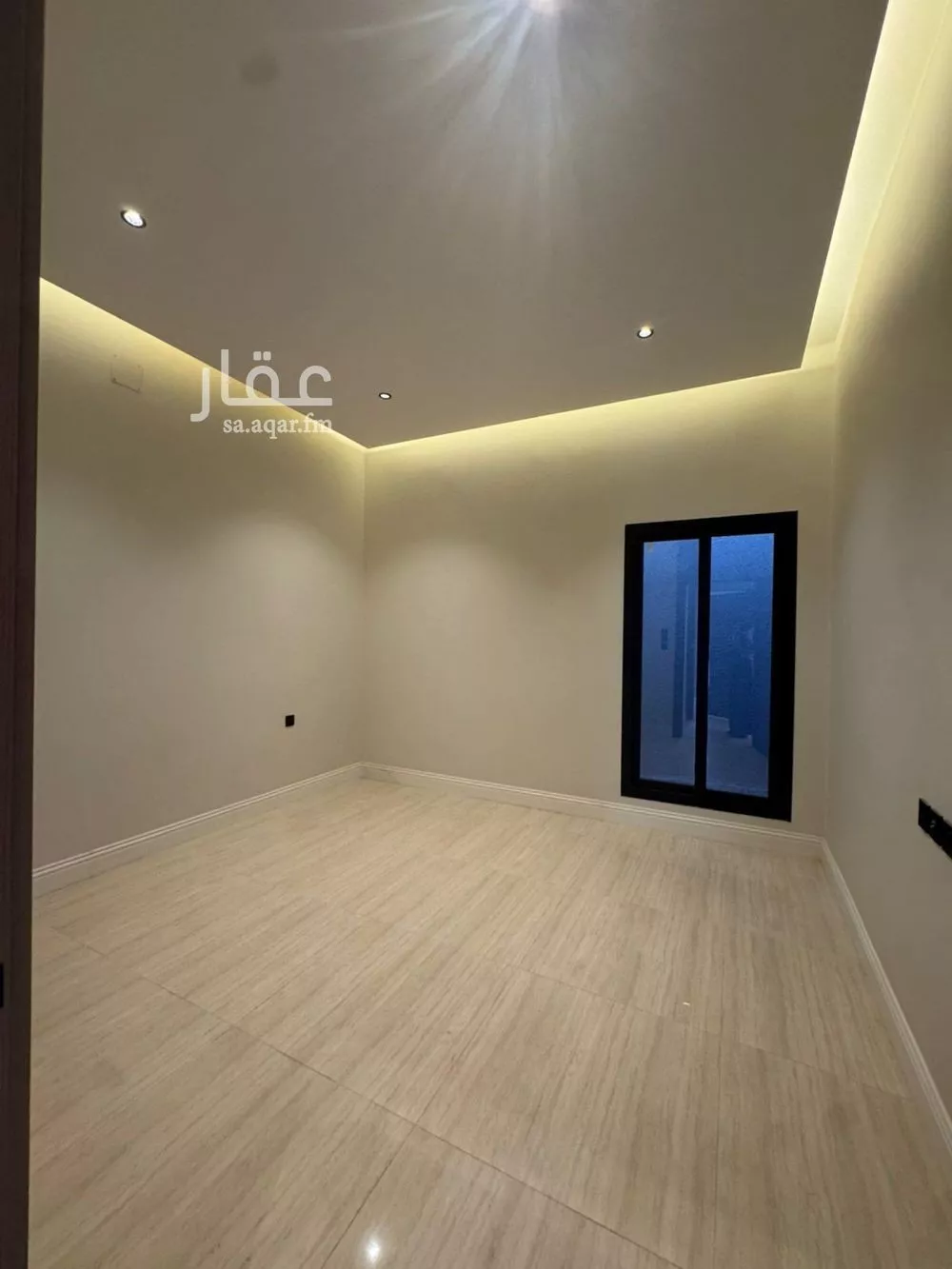 فيلا 5 غرف في العارض 2