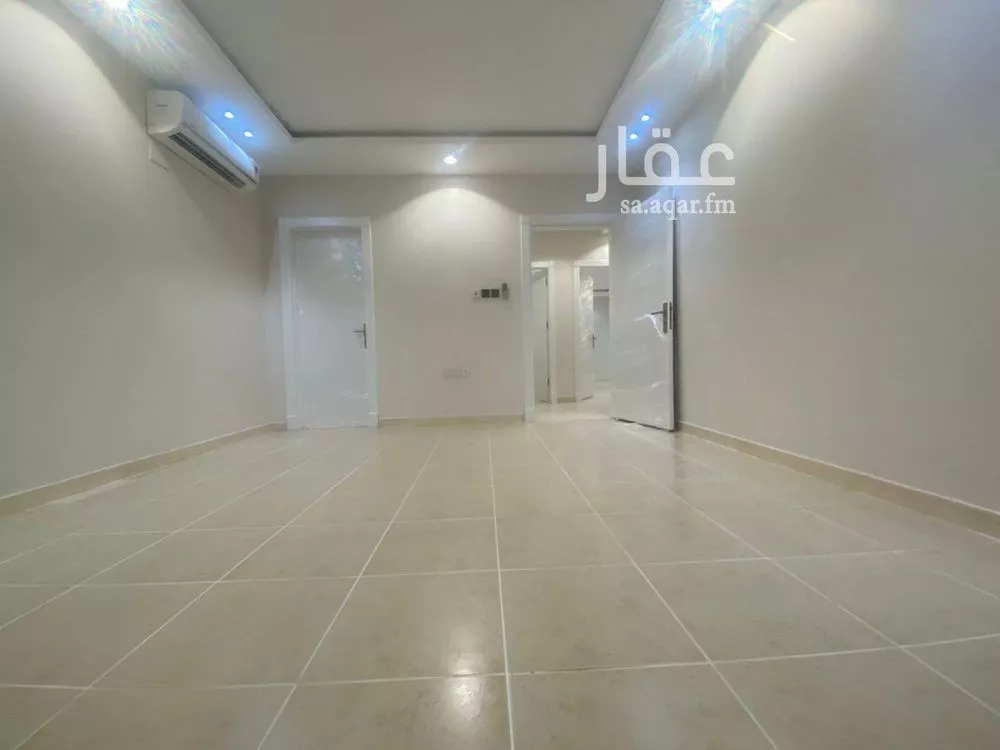 4 bedroom apartment in Al Sahafah, Riyadh 6