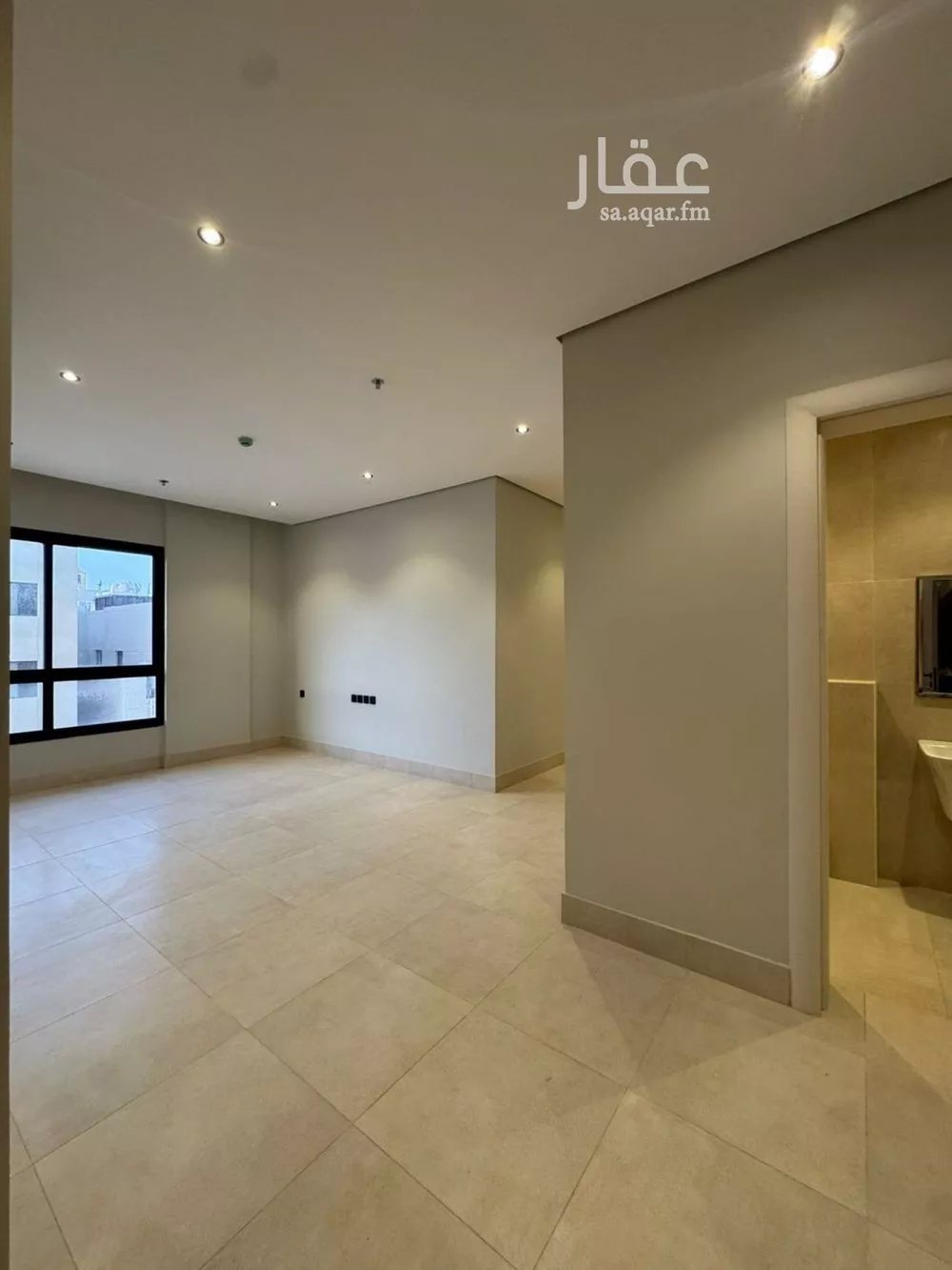 شقة 3 غرف في العارض 1