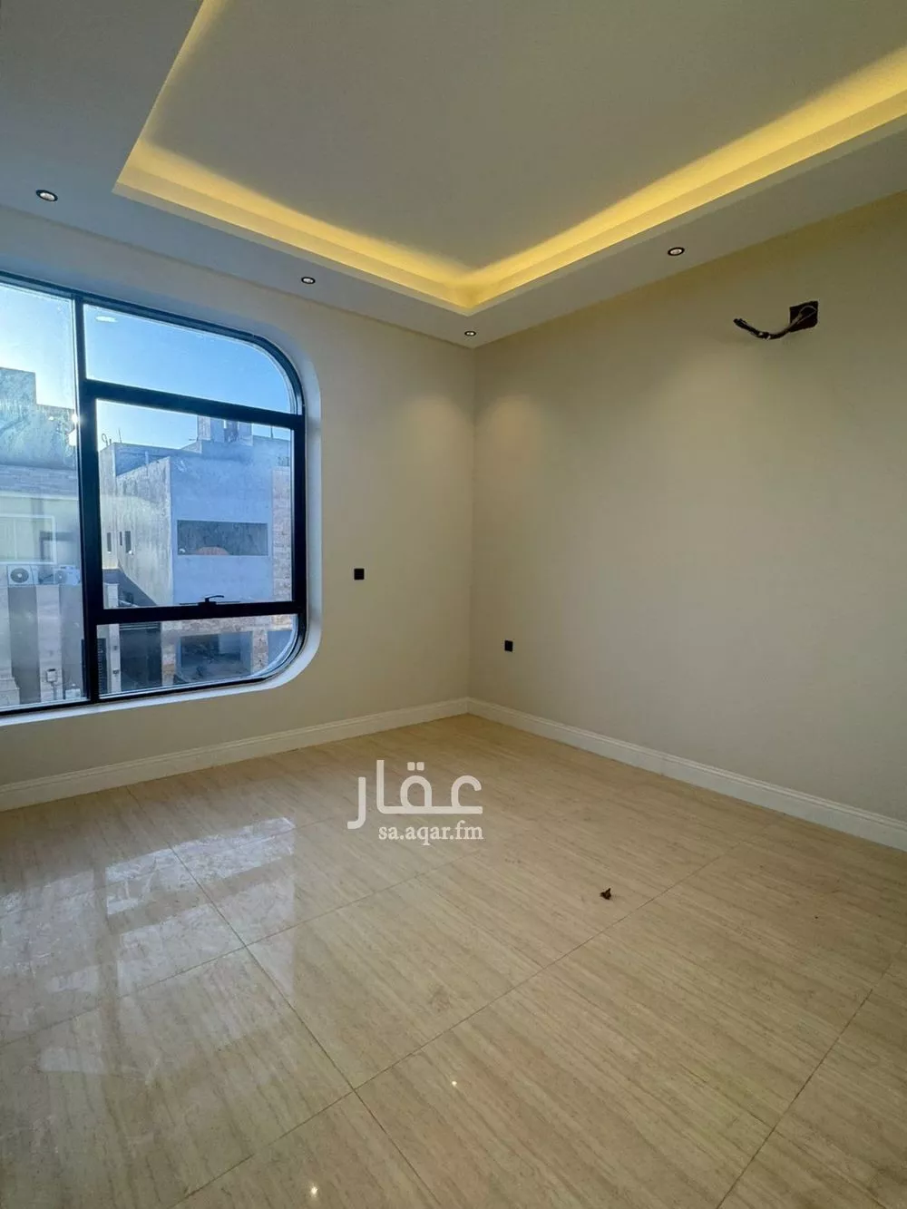 فيلا 5 غرف في العارض 3