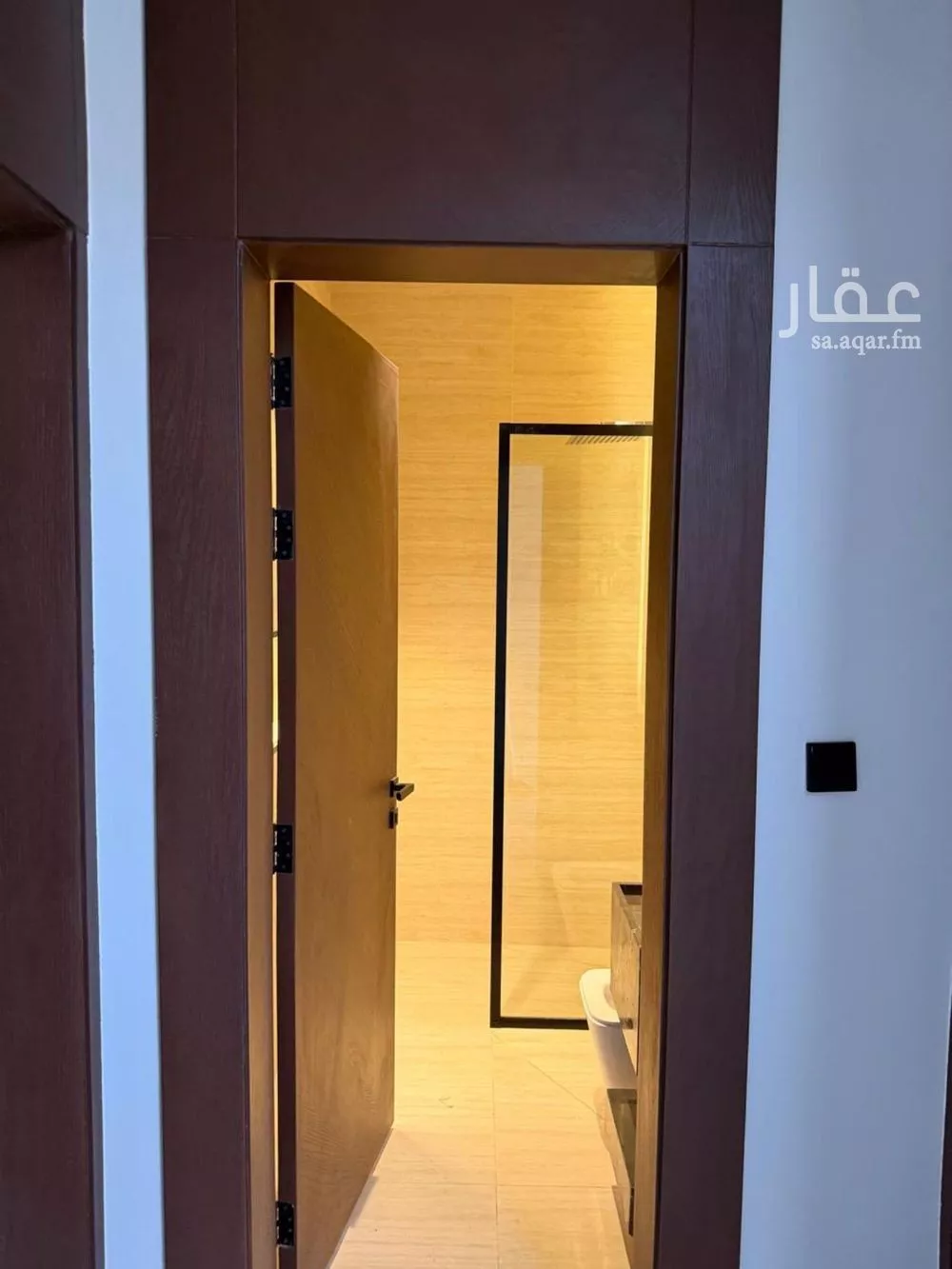 فيلا 6 غرف في العارض 3