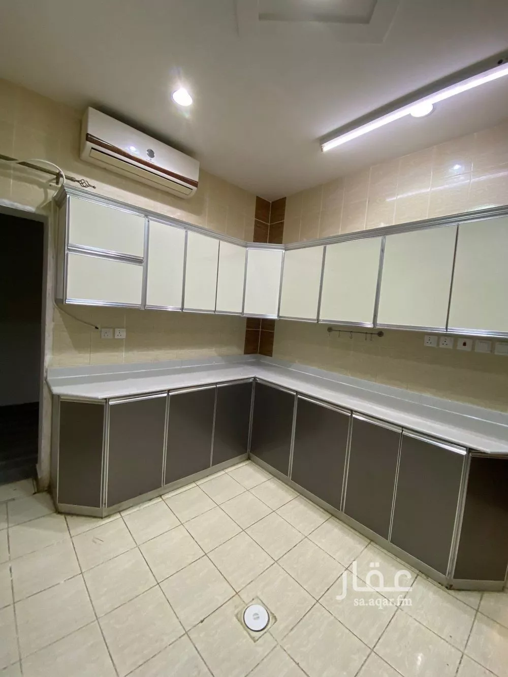 فيلا 6 غرف في المونسية 4