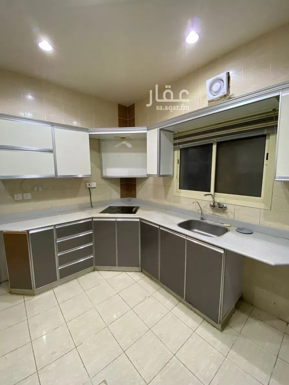 فيلا 6 غرف في المونسية 3