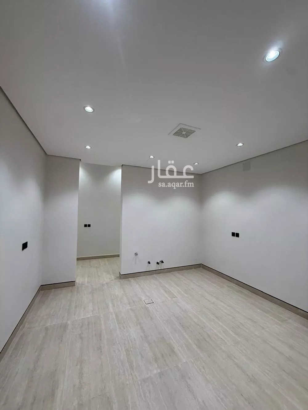 فيلا 6 غرف في المهدية 5