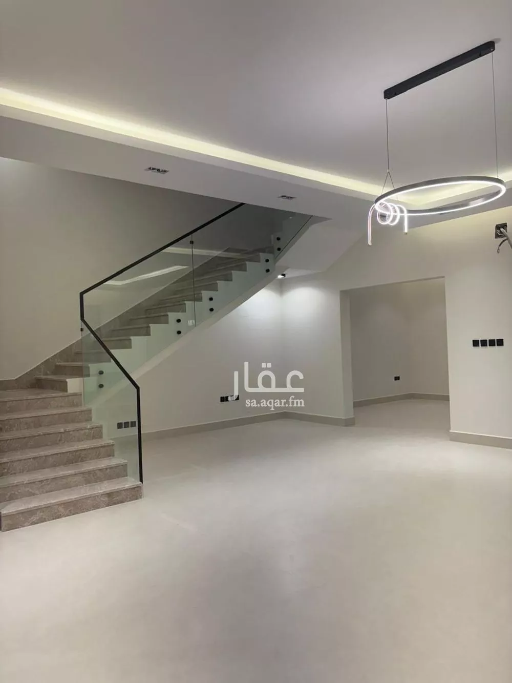 فيلا 6 غرف في المهدية 5