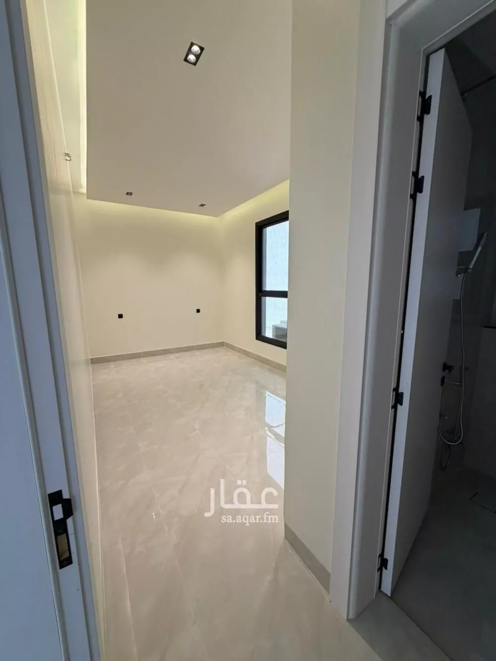 فيلا 5 غرف في المهدية 4