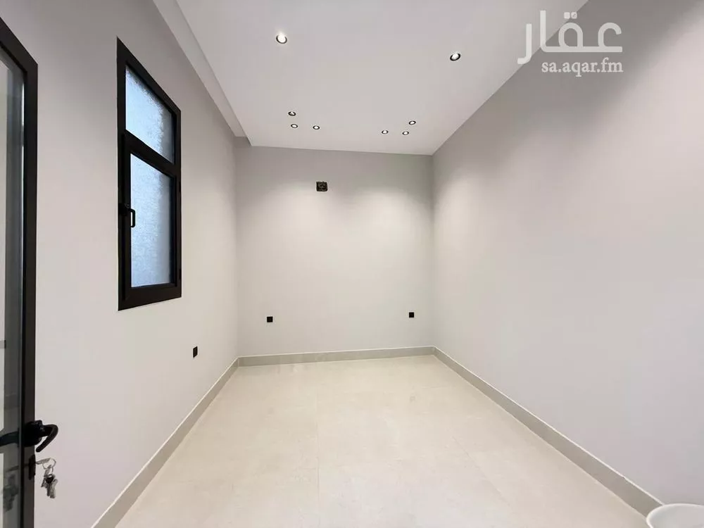 6 bedroom villa in Al Mahdiyyah 2