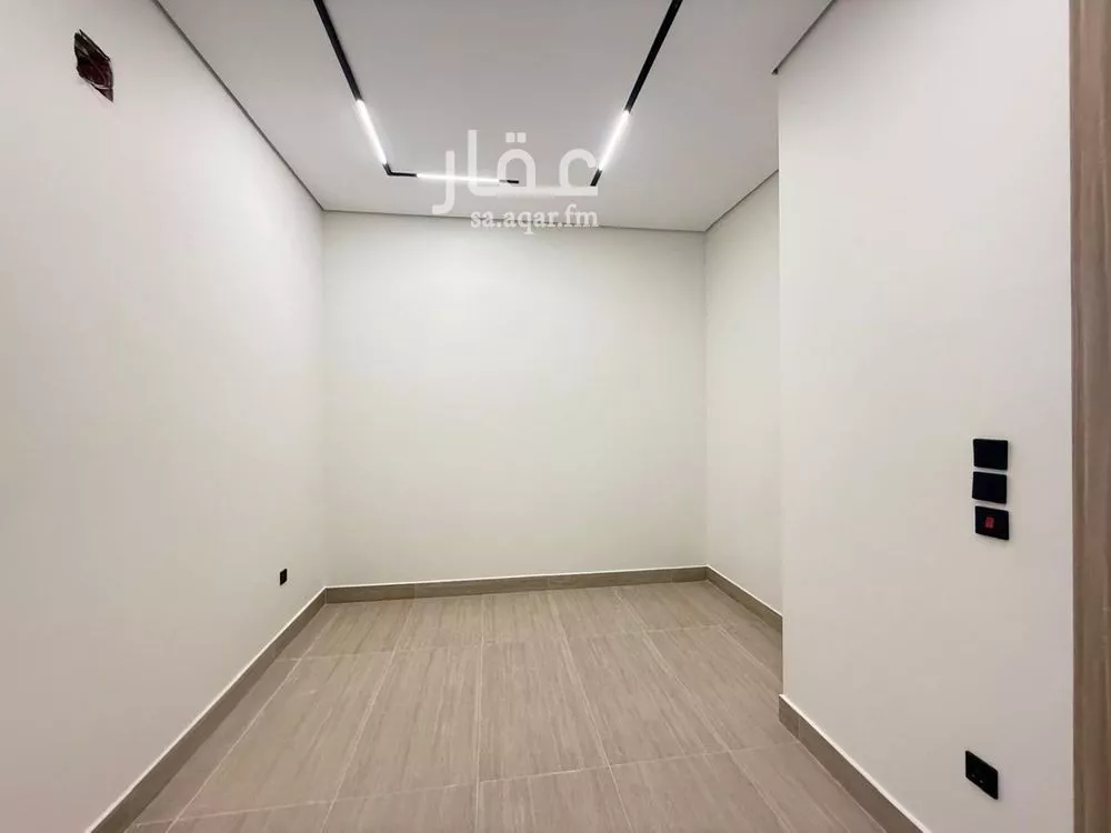 فيلا 5 غرف في المهدية 4