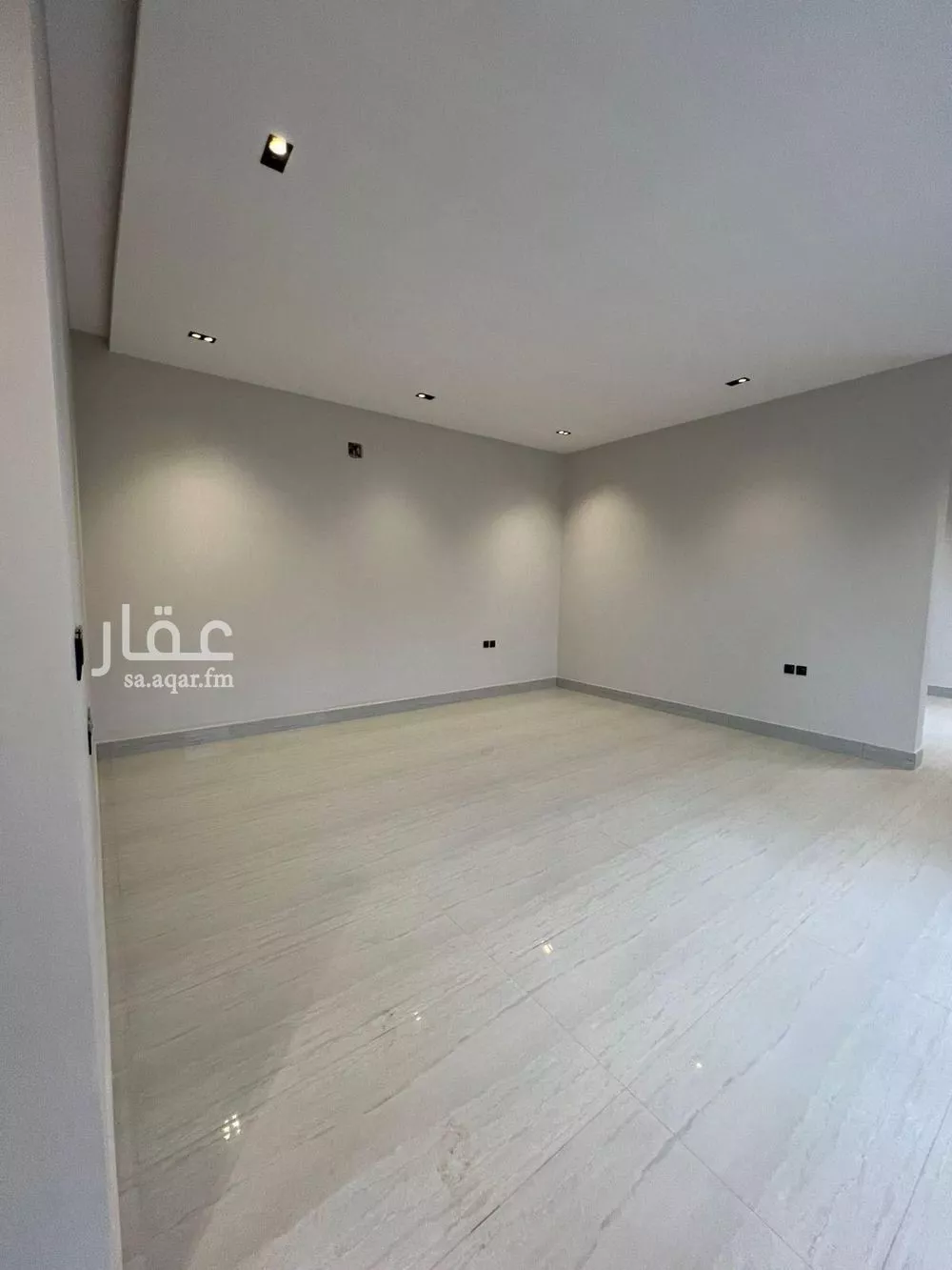 فيلا 6 غرف في المهدية 4