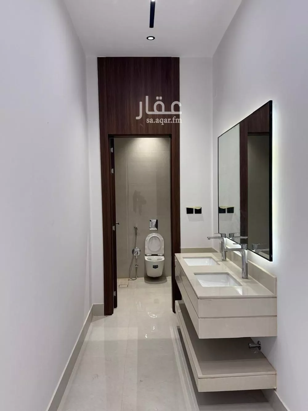 4 bedroom villa in Al Mahdiyyah 5