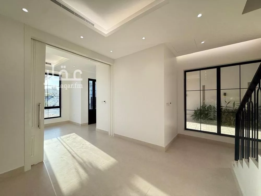 فيلا 5 غرف في المهدية 4