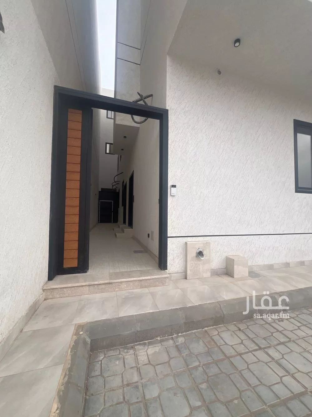 شقة 5 غرف في الرانوناء 1