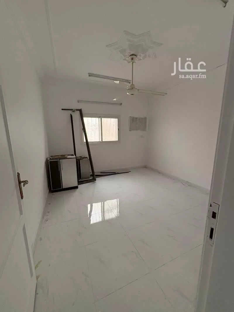 4 bedroom apartment in Al Aziziyah, Jeddah 17