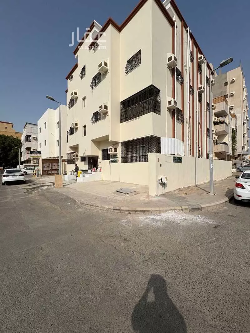 4 bedroom apartment in Al Aziziyah, Jeddah 20