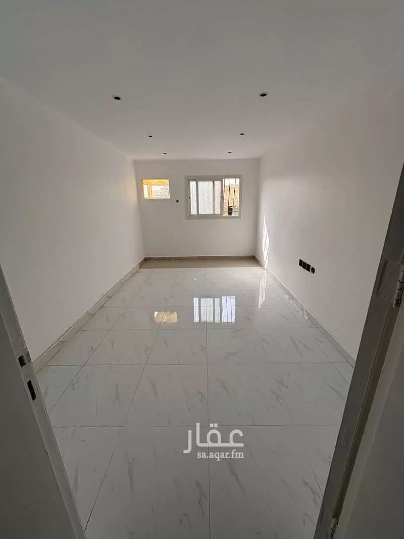 4 bedroom apartment in Al Aziziyah, Jeddah 4