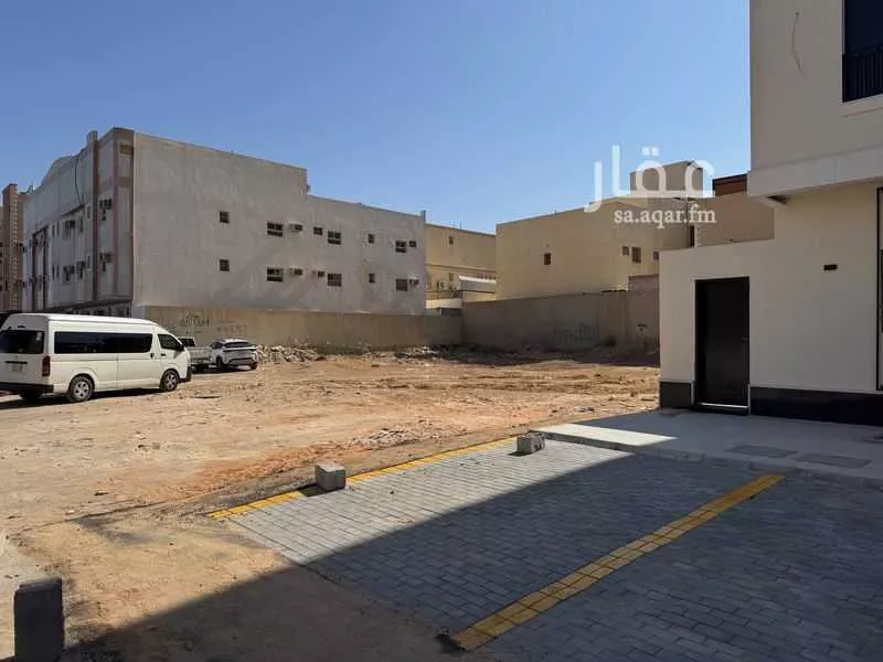 900 sqm land in Badr 4