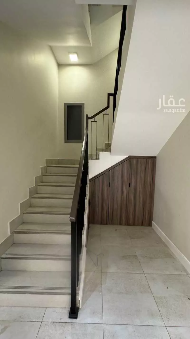 فيلا 6 غرف في النرجس 3