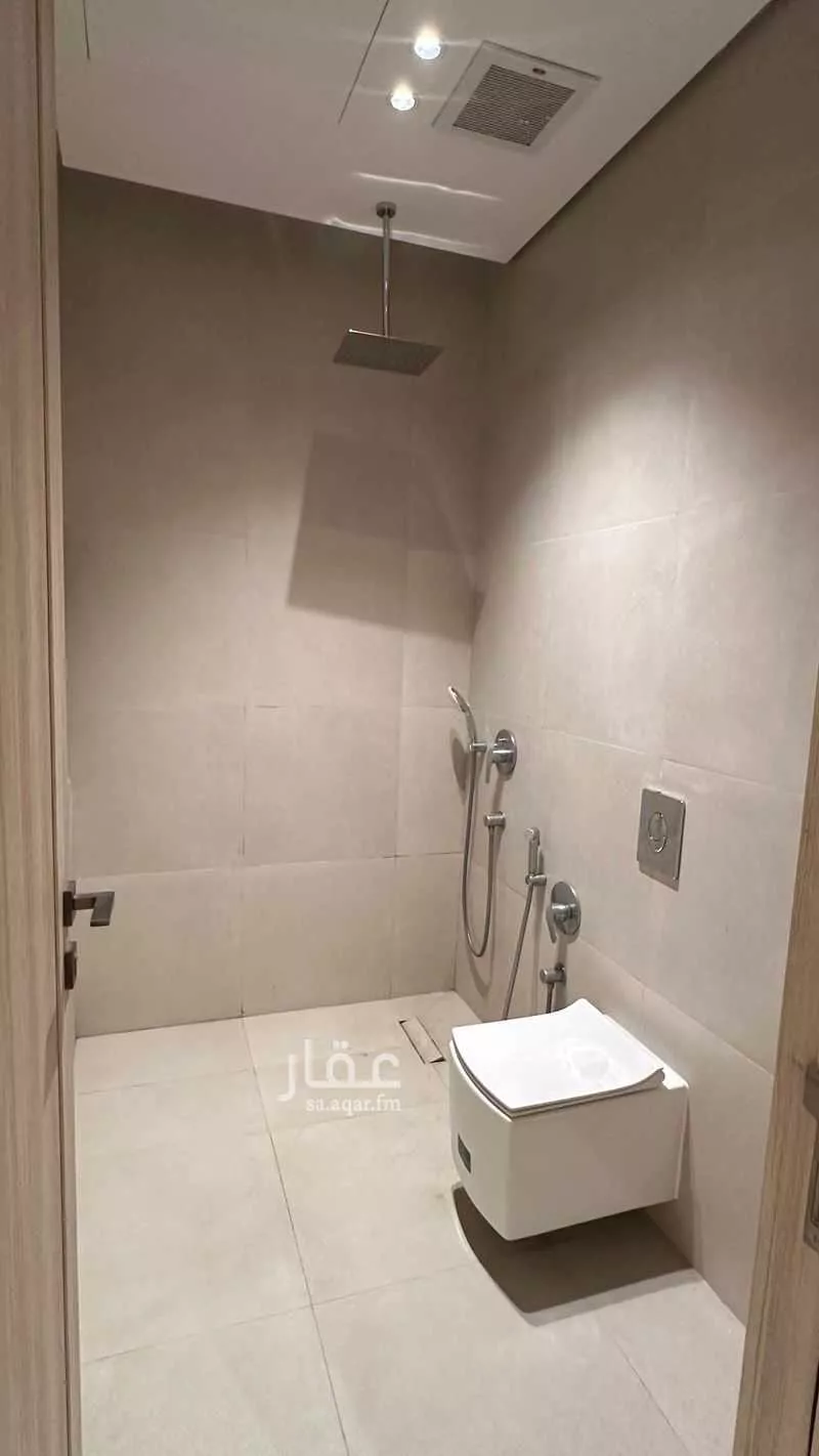 شقة 3 غرف في العارض 4