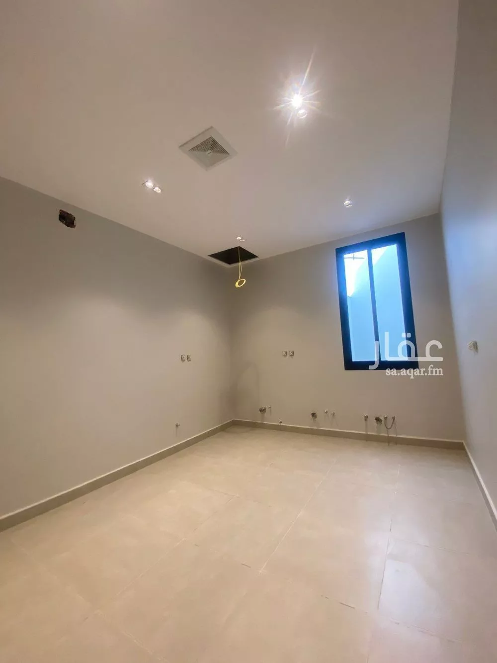 4 bedroom floor in Ash Sharq 1