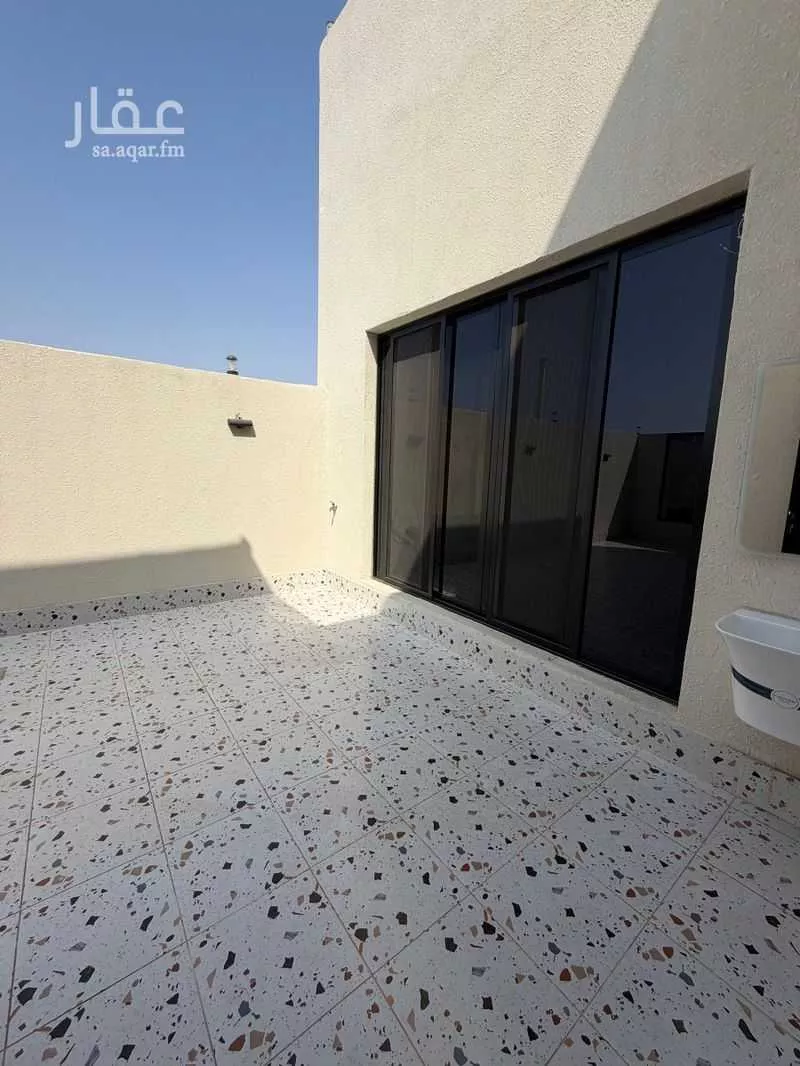 شقة 5 غرف في النعيم 5