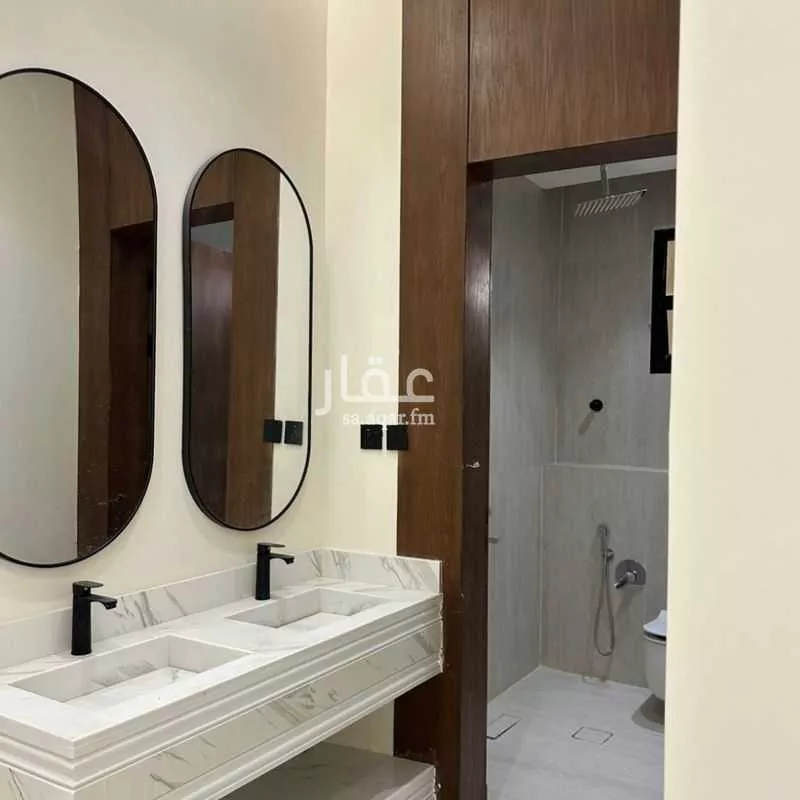 فيلا 5 غرف في الجنادرية 4