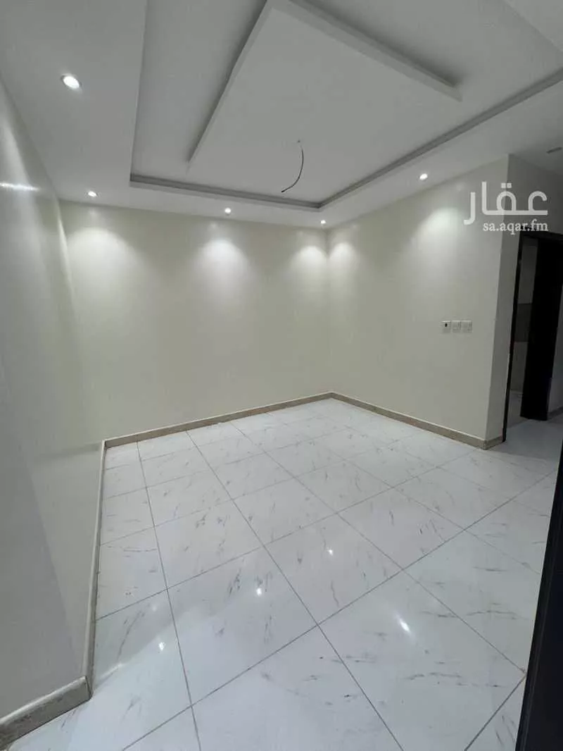 5 bedroom apartment in Muraykh 2