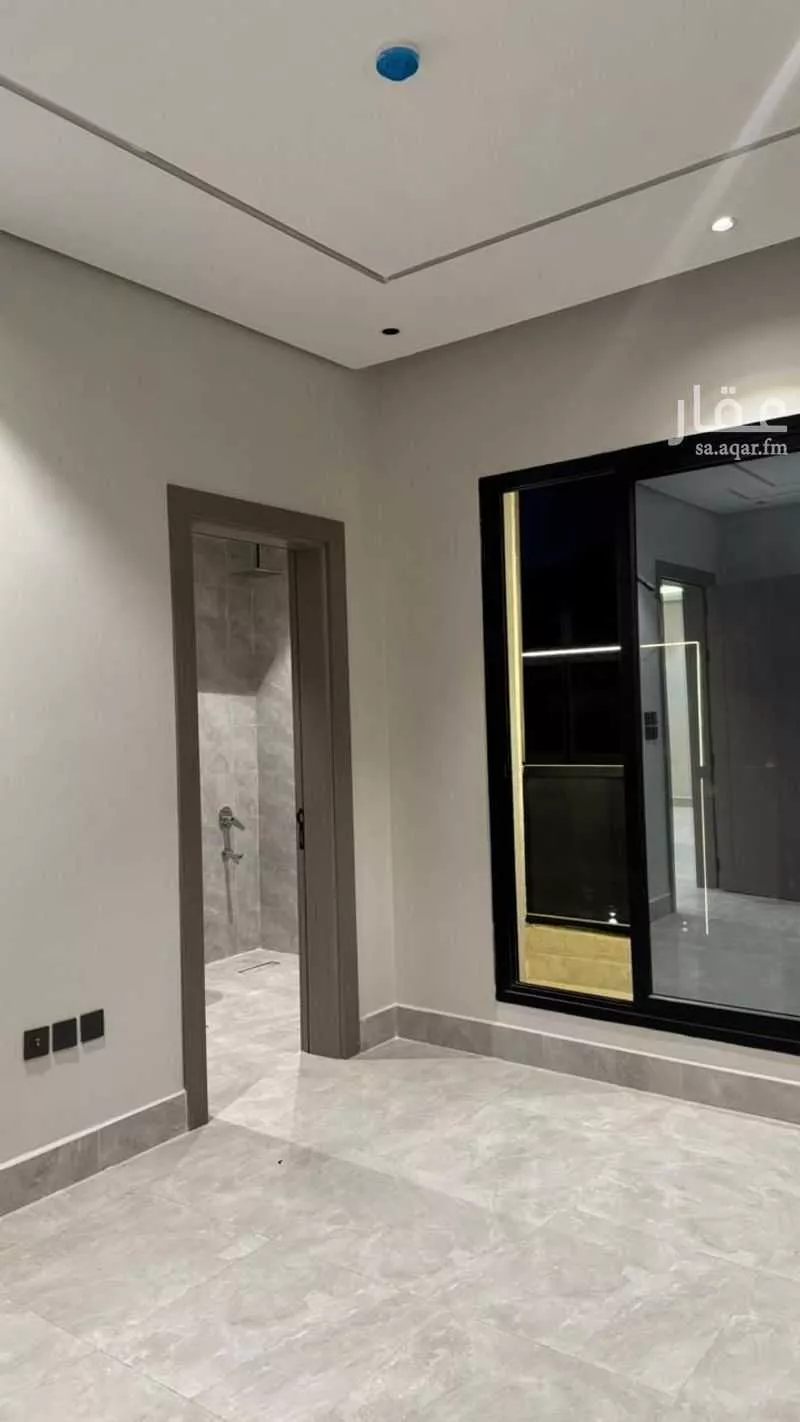 شقة 4 غرف في الحمرا 2